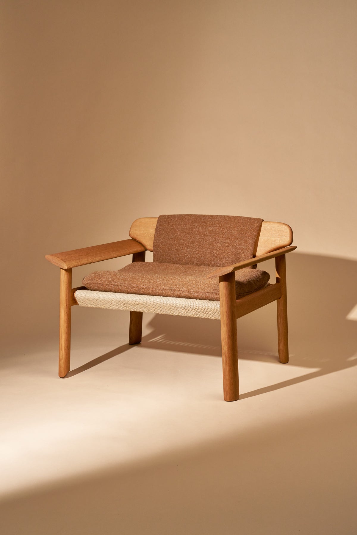 Oka Lounge Chair